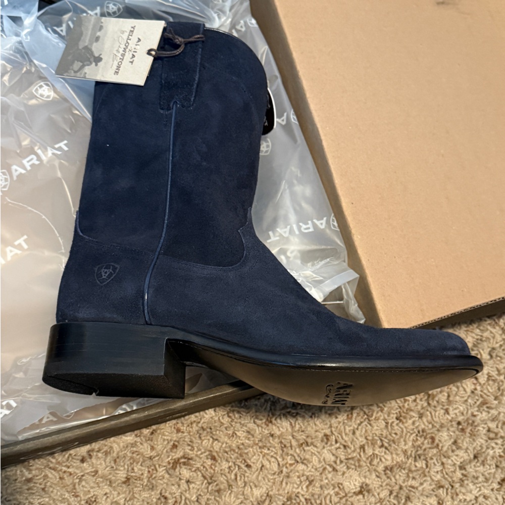Ariat Men's Suede Yellowstone  Western Boots